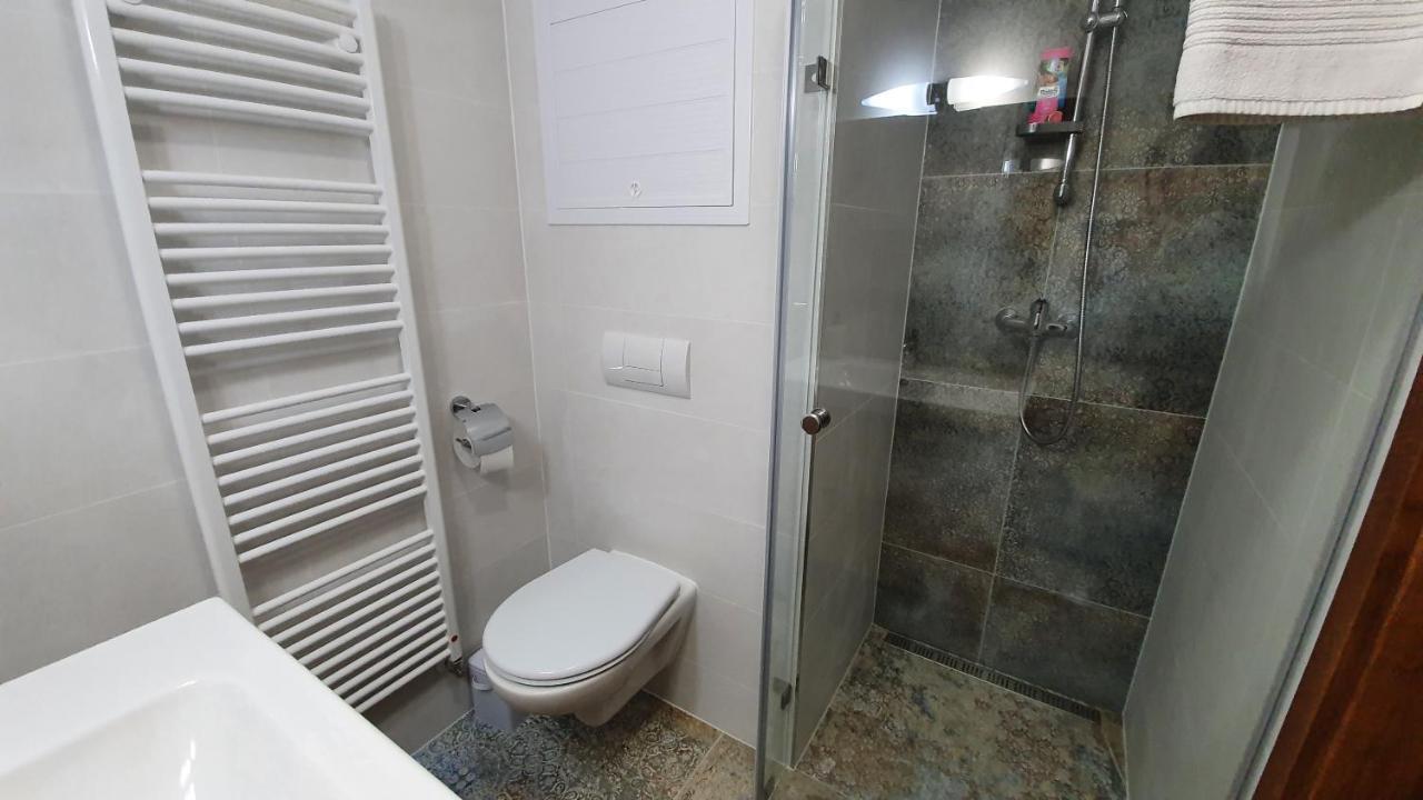 Rodinny Privatny Apartman A309 V Uplnom Centre Stareho Smokovca - Ticha Izba S Parkovanim Vysoké Tatry Eksteriør bilde